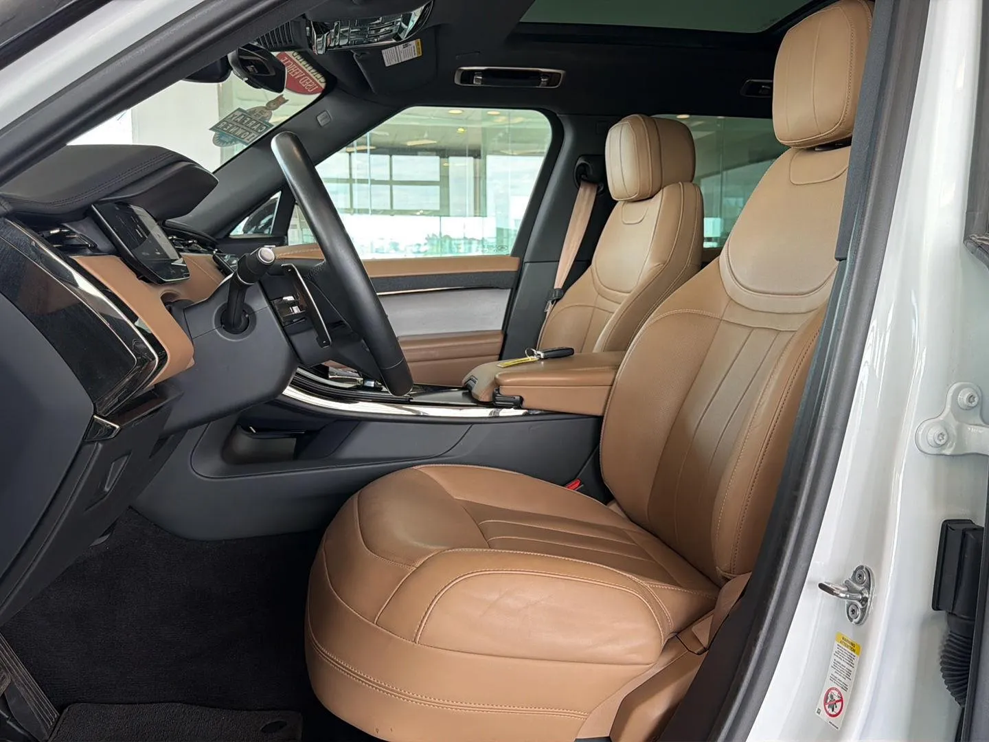 Land Rover Range Rover Sport photo 12