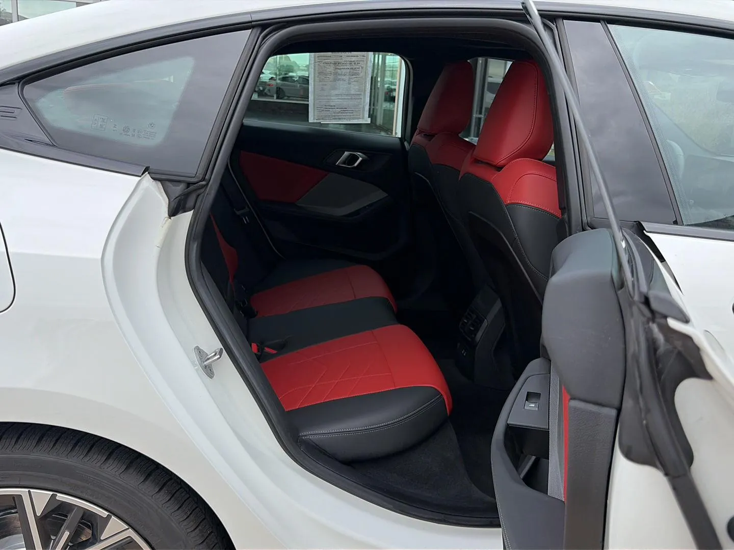 BMW 2 Series photo 19
