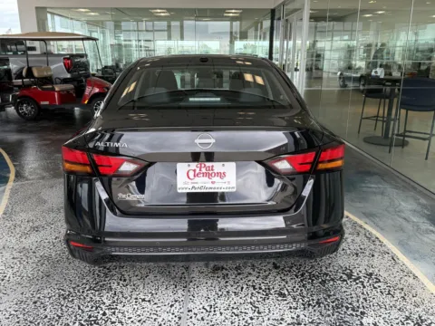 More photos of 2025 Nissan Altima SV at Pat Clemons Inc., IA