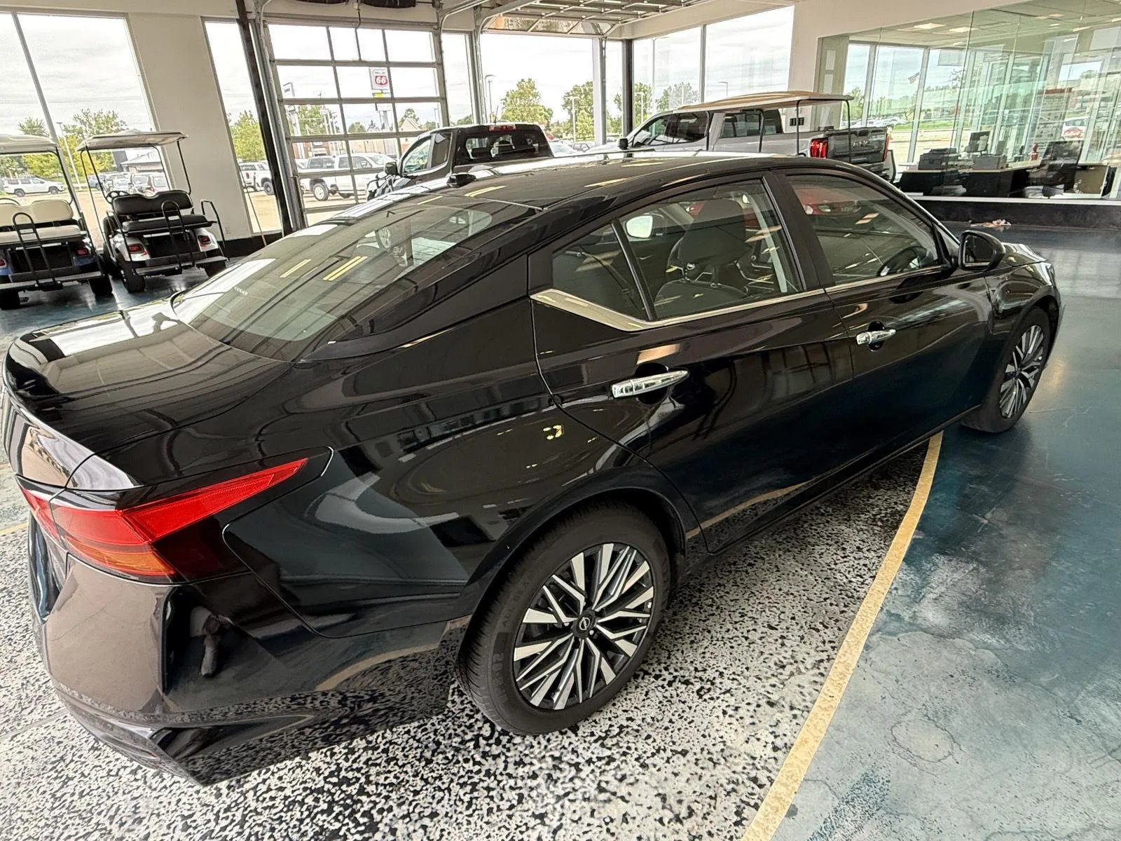 Nissan Altima photo 6
