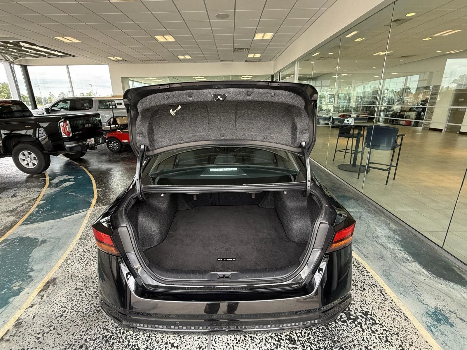 Nissan Altima photo 14