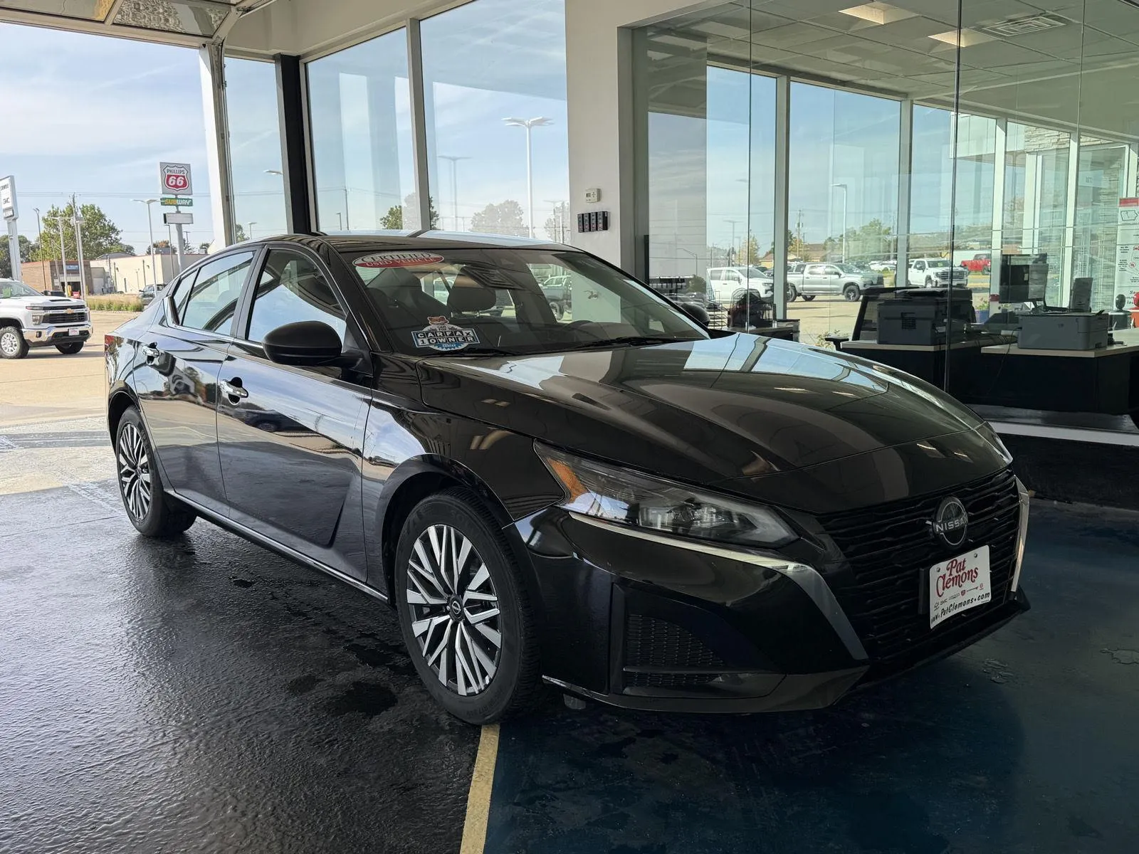 2025 Nissan Altima SV photo 7
