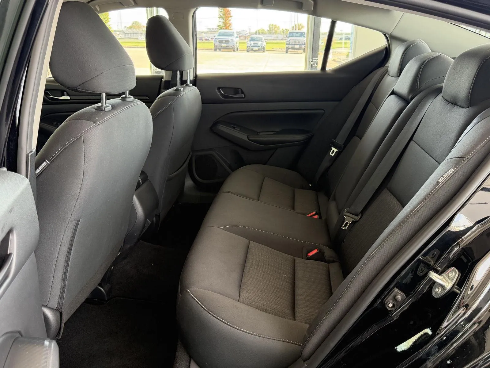 2025 Nissan Altima SV photo 10