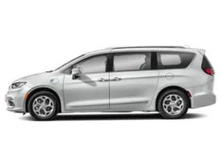 Chrysler Pacifica photo 13