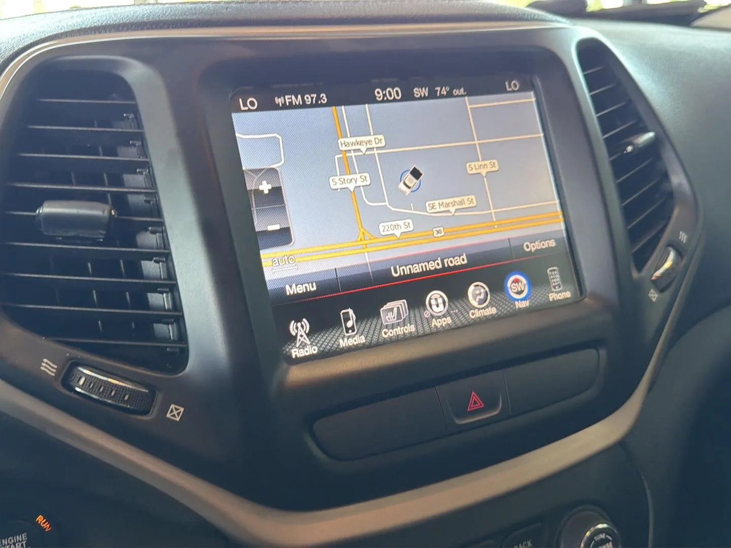 Jeep Cherokee photo 33