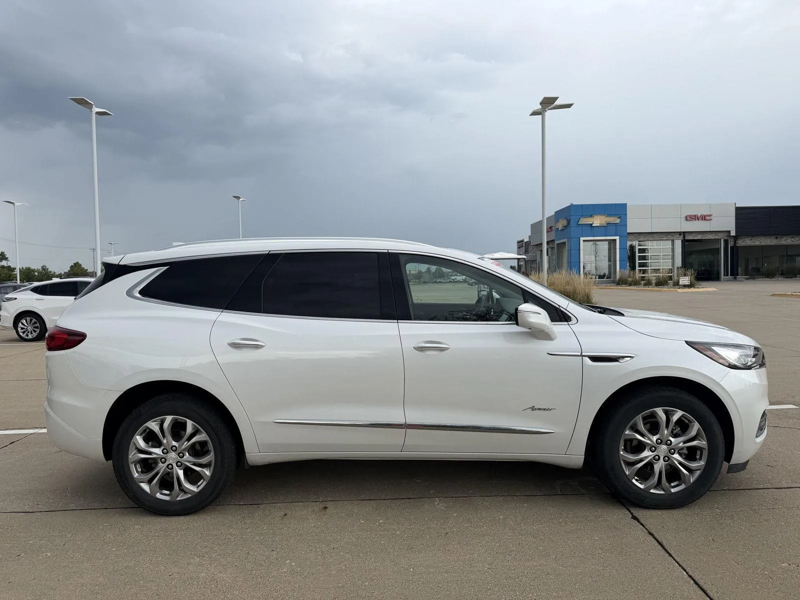 Buick Enclave photo 6