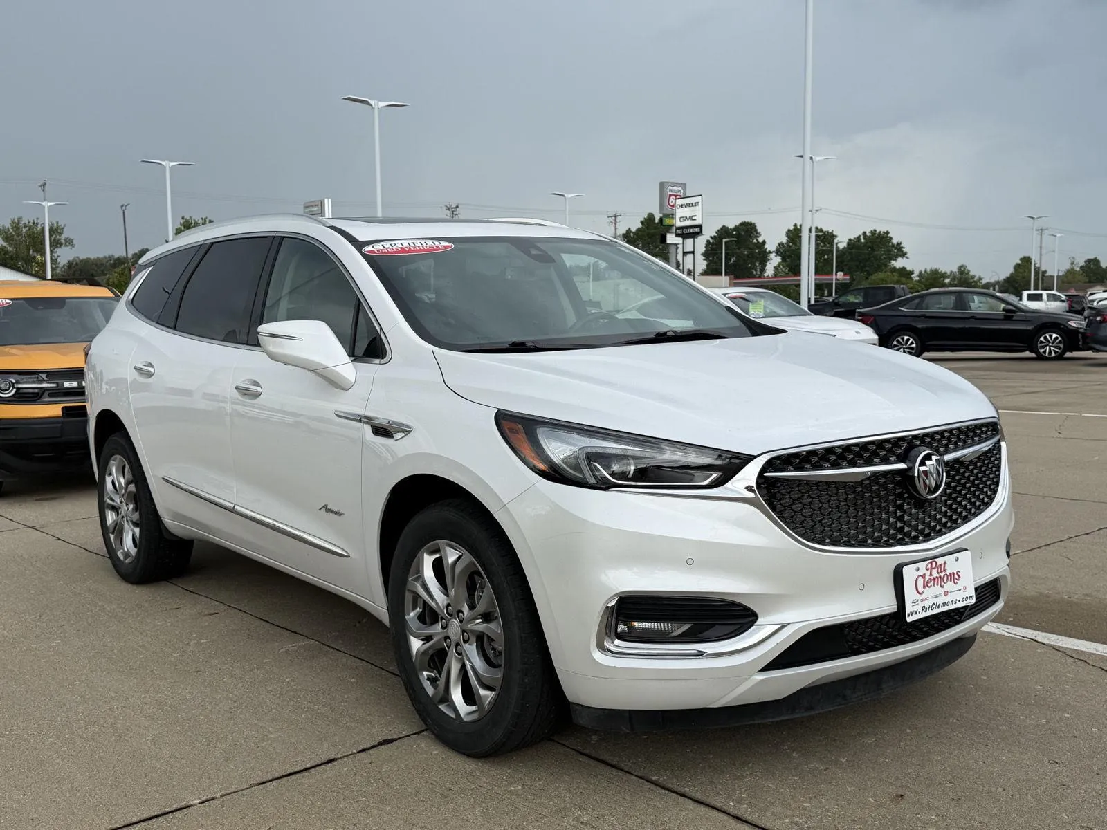 Buick Enclave photo 7