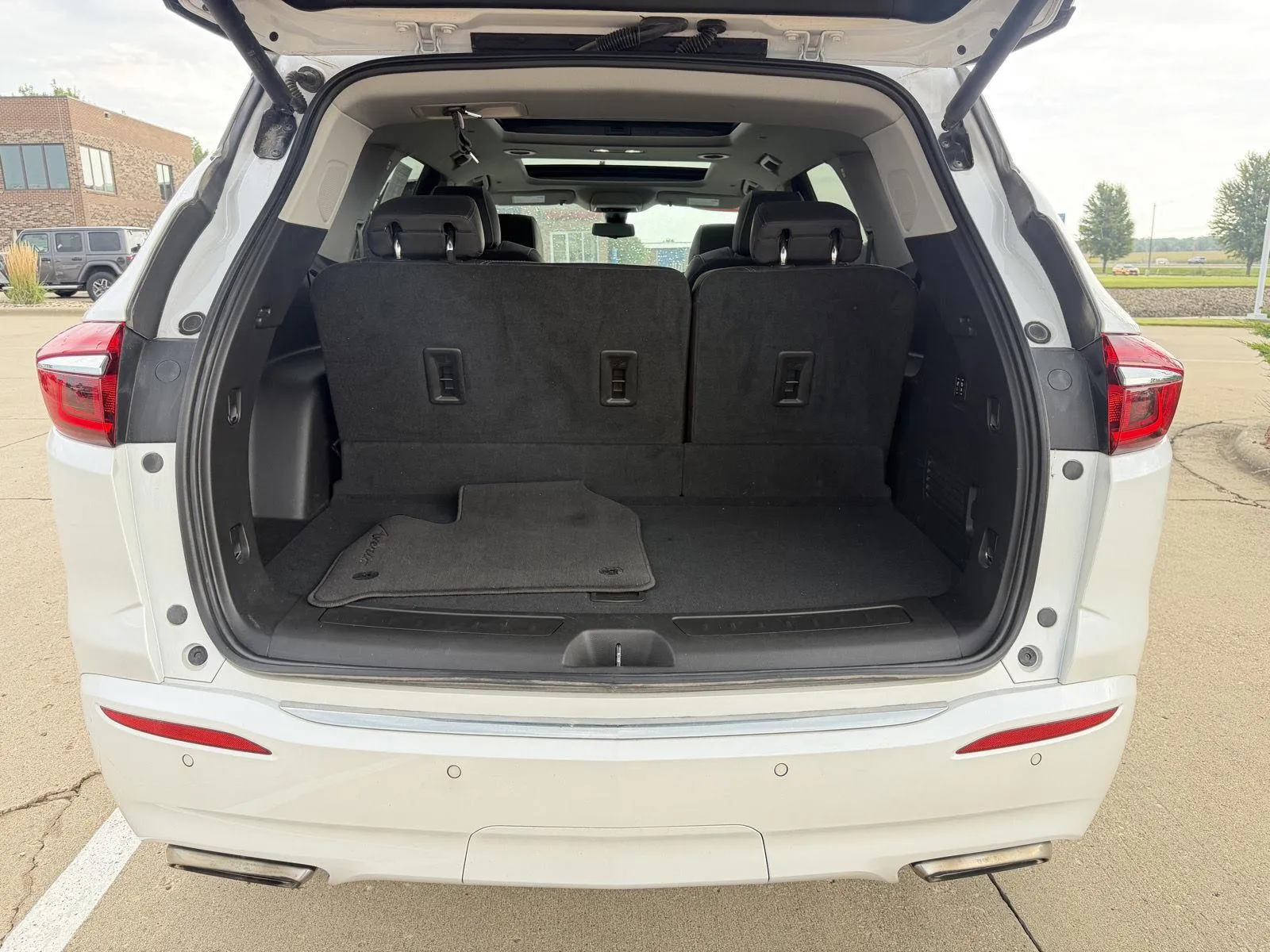 Buick Enclave photo 18