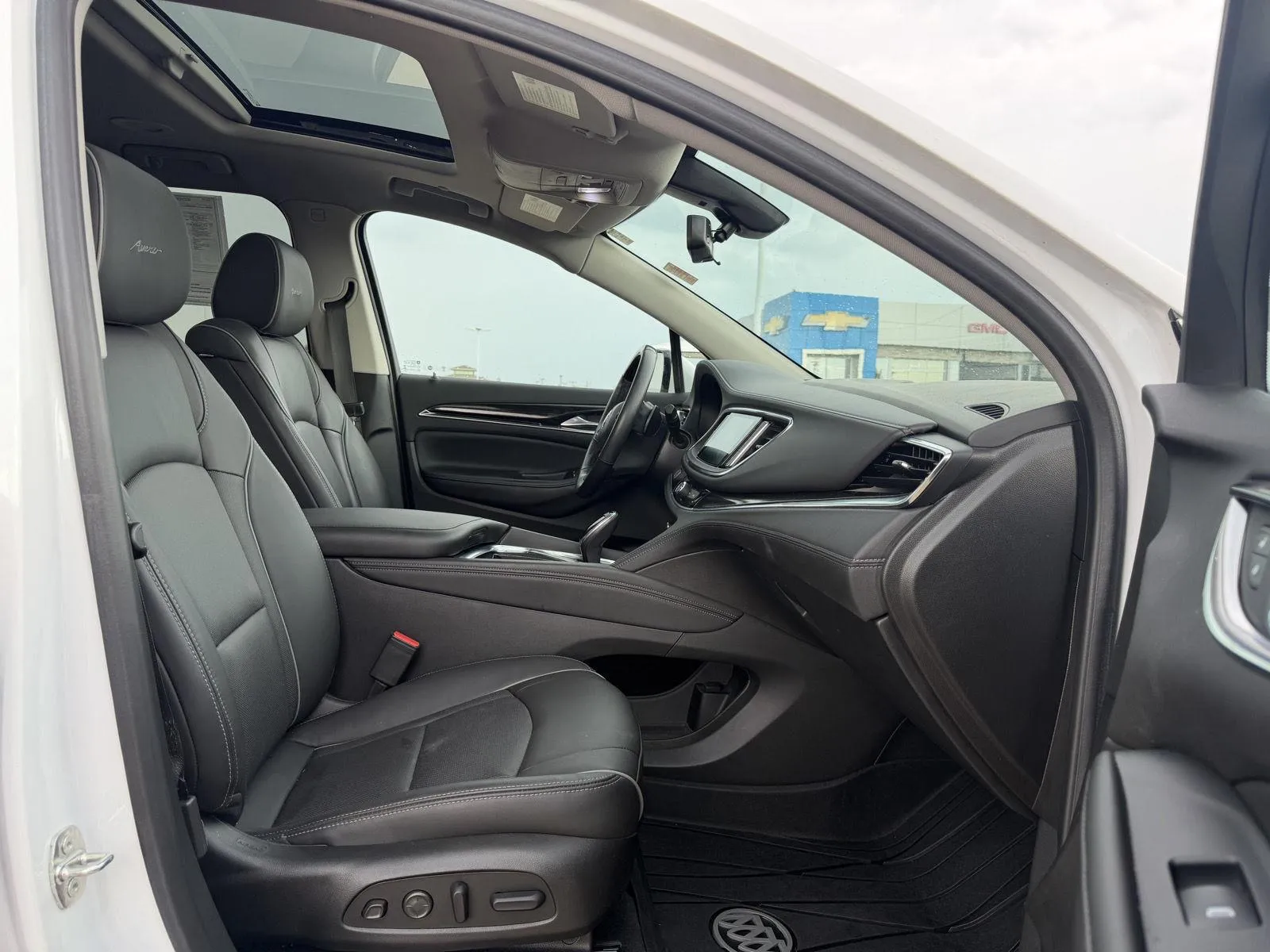 Buick Enclave photo 15