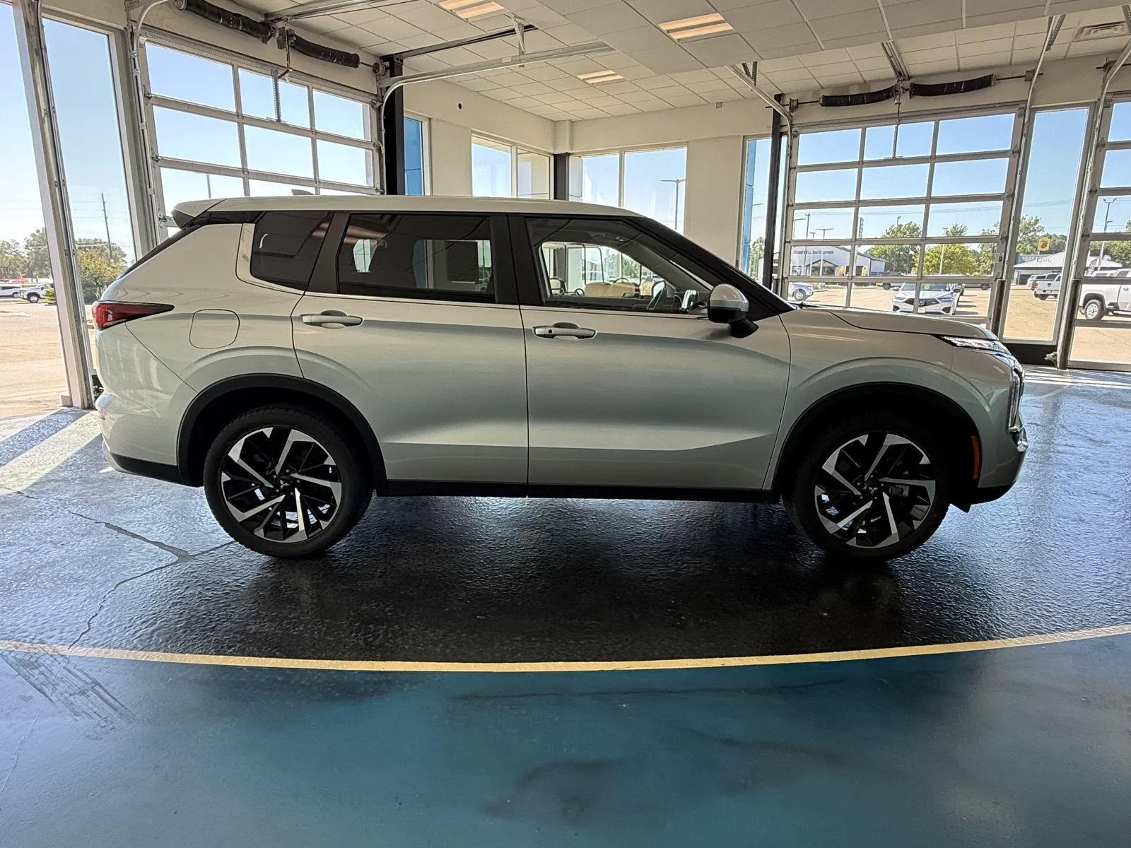 Mitsubishi Outlander photo 5