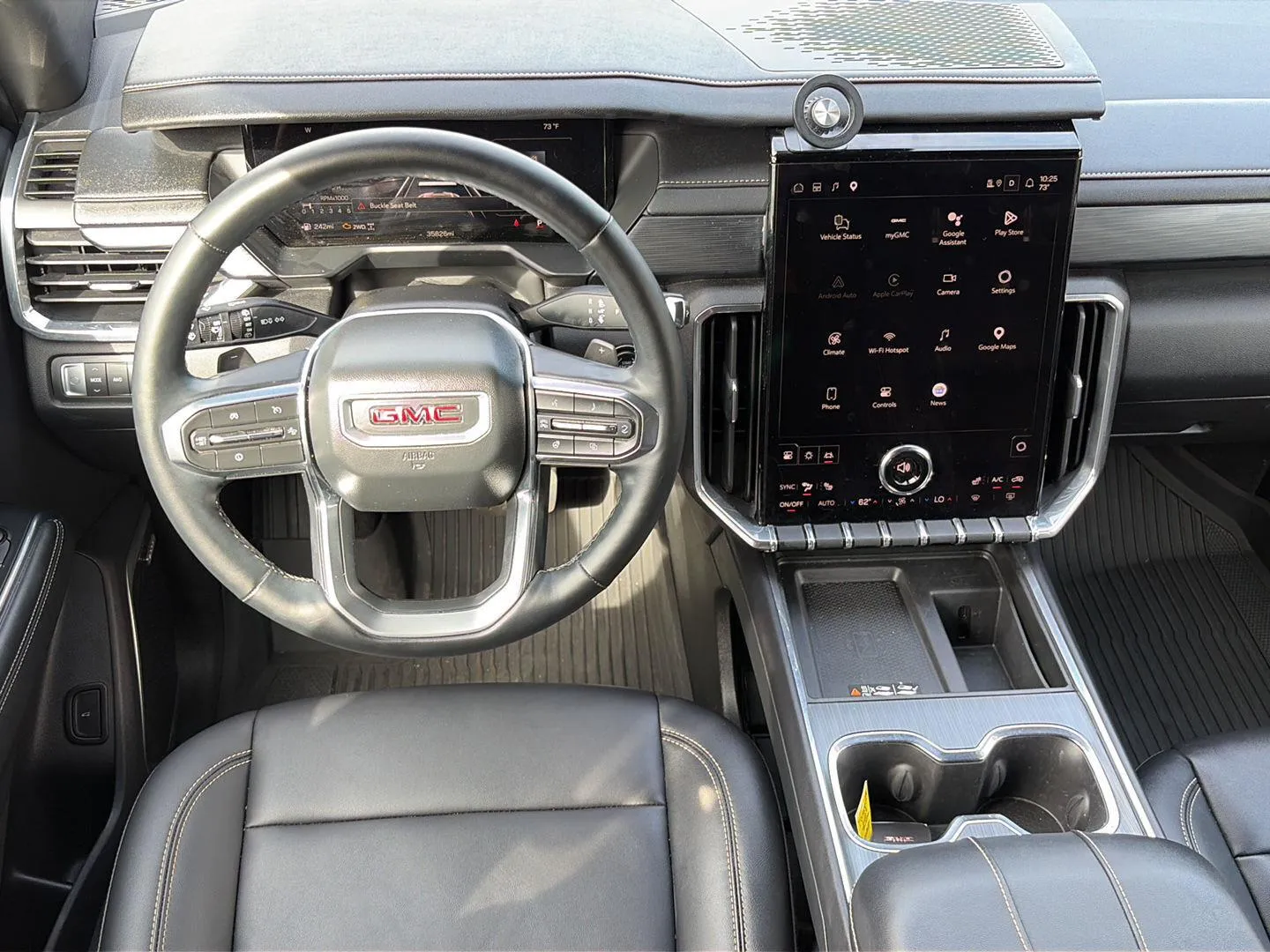 GMC Acadia photo 10