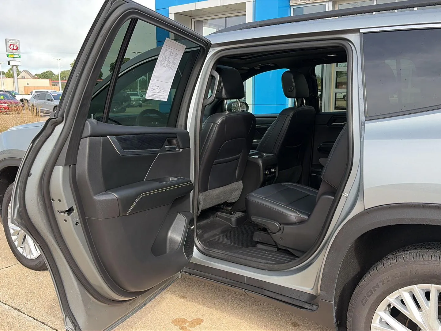 GMC Acadia photo 17