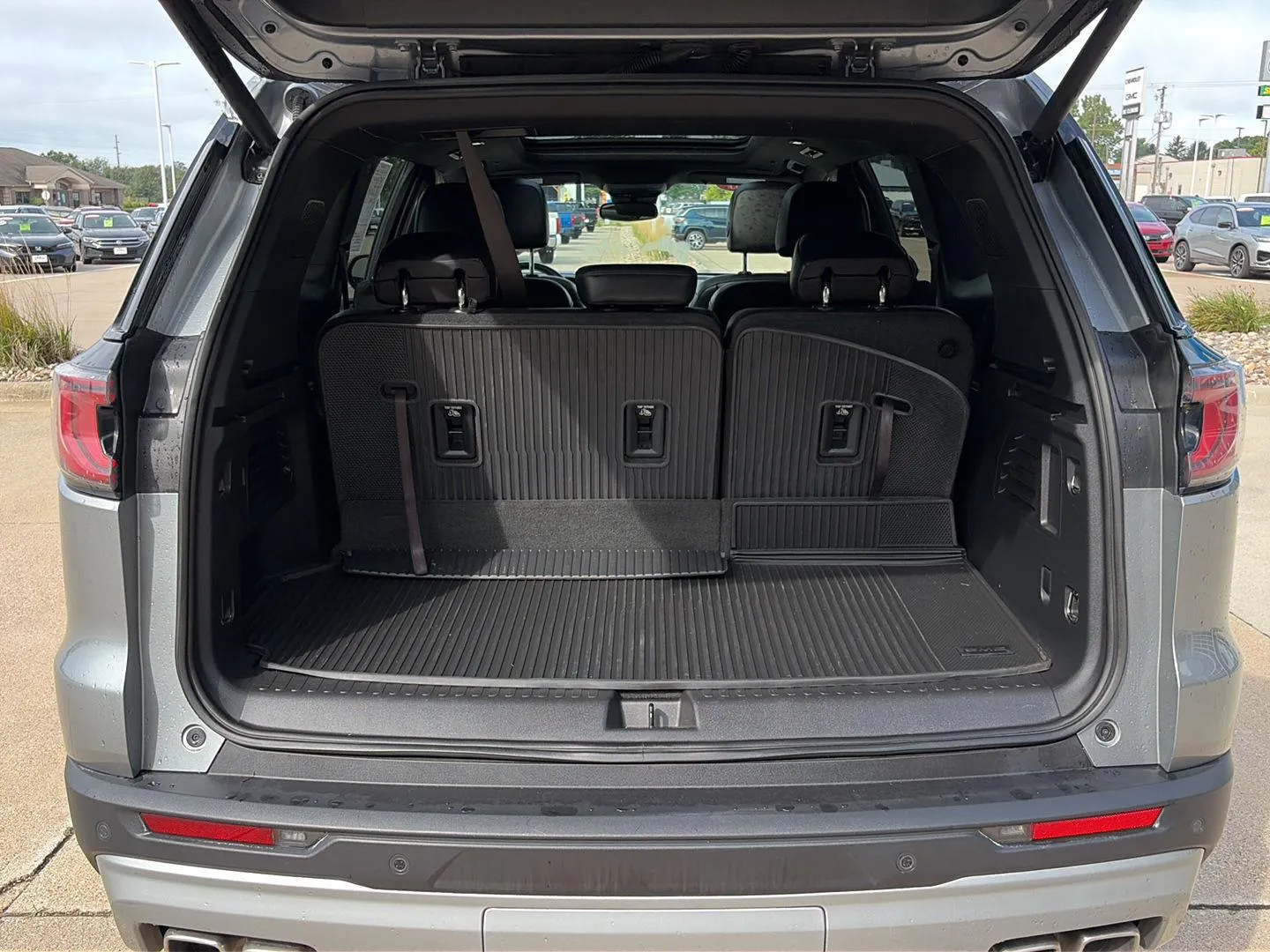 GMC Acadia photo 21