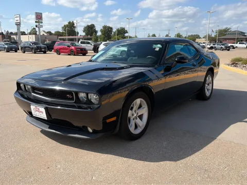 Black 2013 Dodge Challenger R/T for sale in Boone, IA