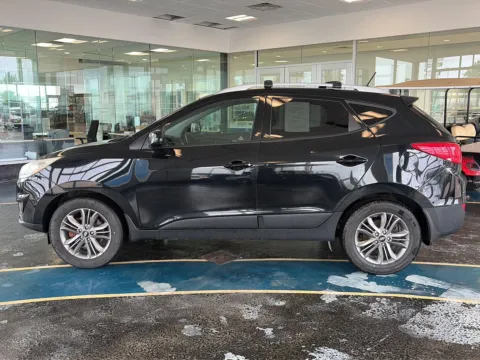 Photos of 2015 Hyundai Tucson SE for sale in Boone, IA at Pat Clemons Inc.