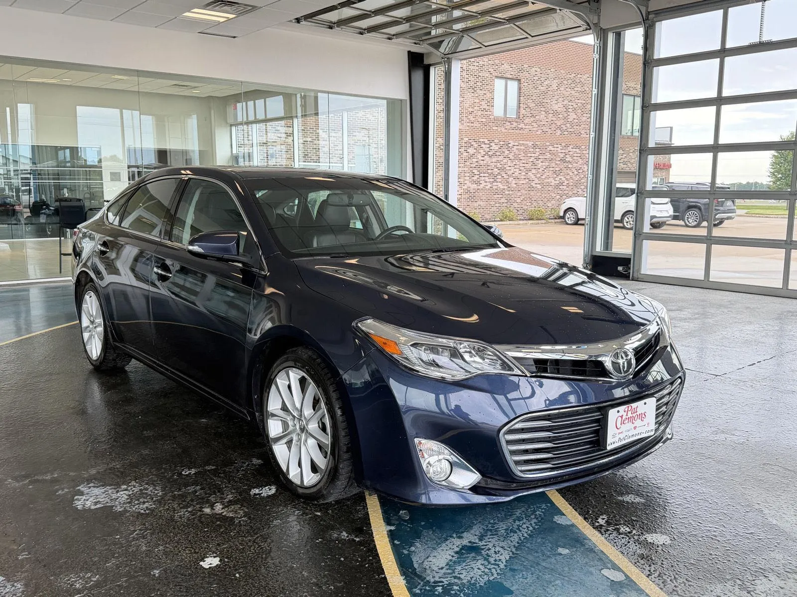 Toyota Avalon photo 7