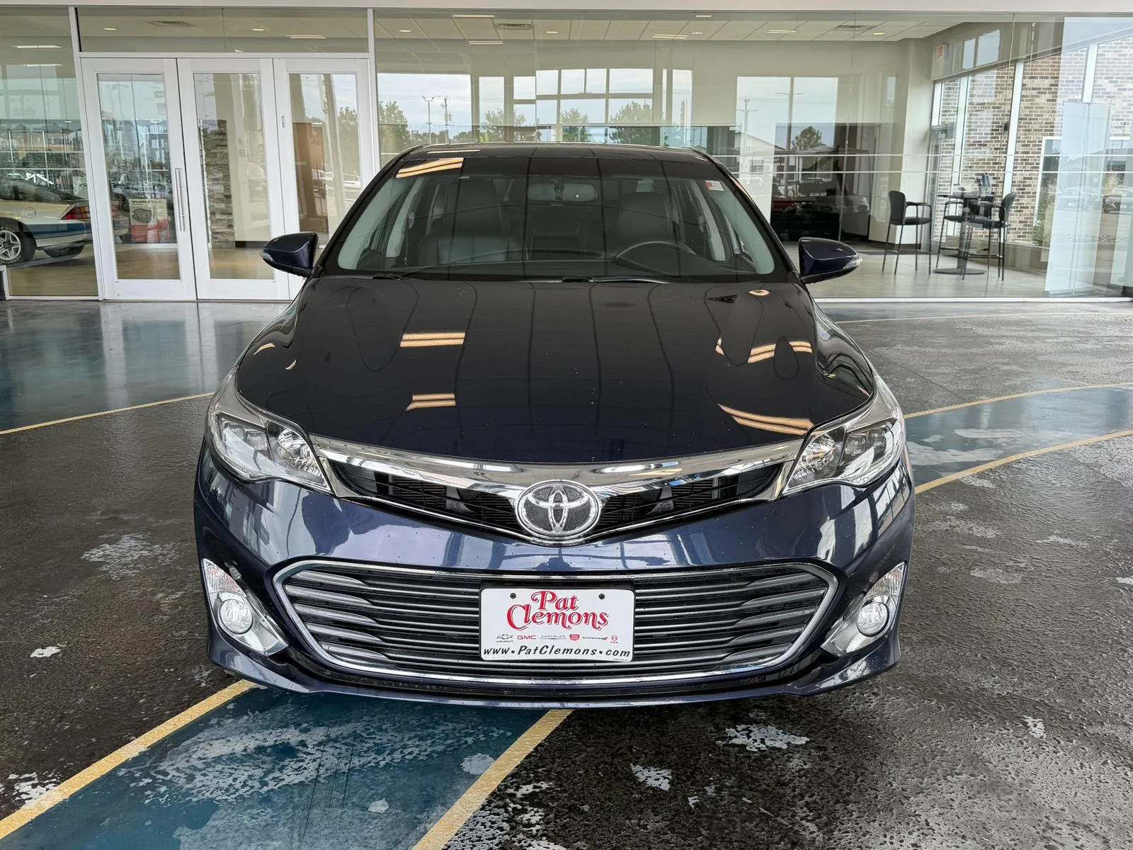 Toyota Avalon photo 8