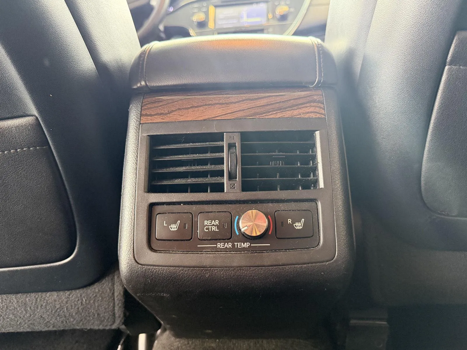 Toyota Avalon photo 16