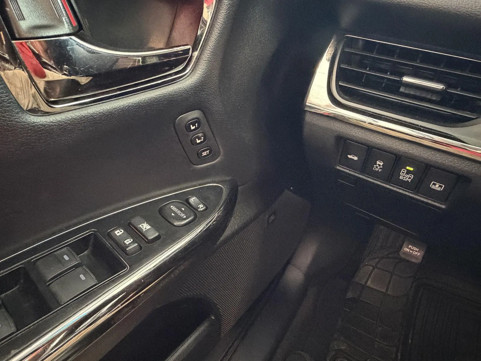 Toyota Avalon photo 23