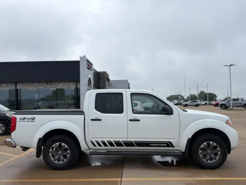 Another view of 2017 Nissan Frontier SV V6 for sale in Boone, IA at Pat Clemons Inc.