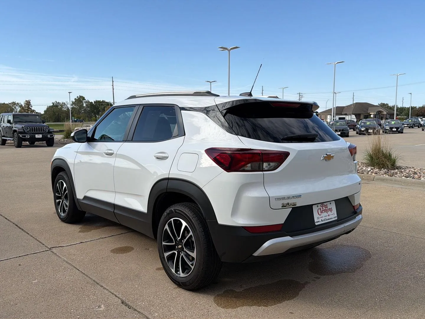 2025 Chevrolet Trailblazer LT photo 3