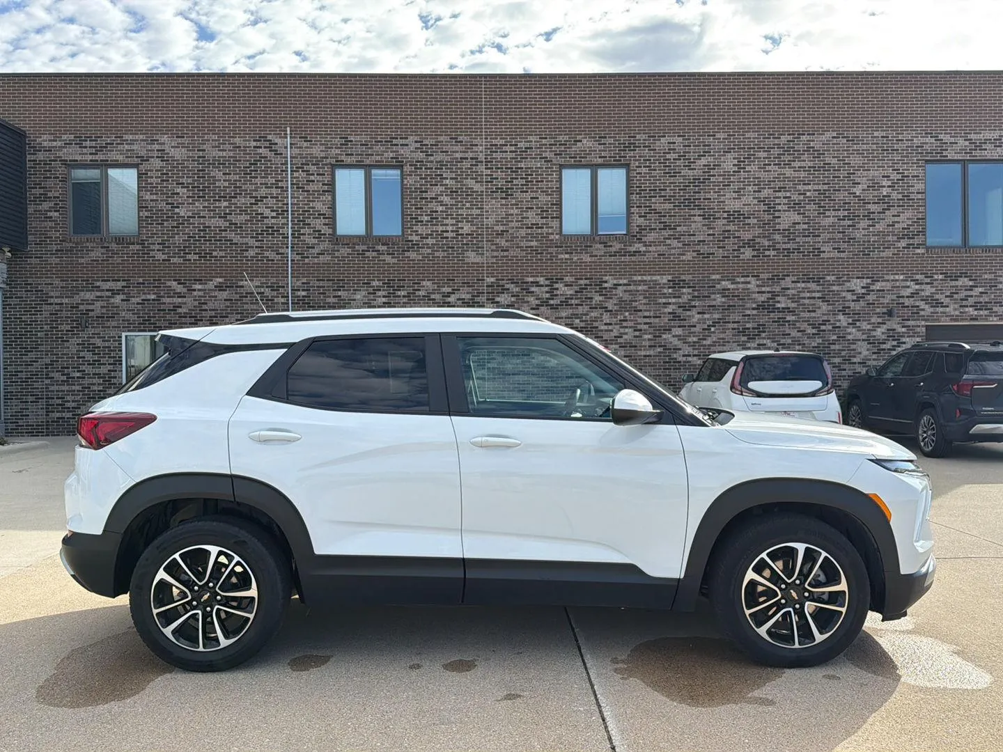 2025 Chevrolet Trailblazer LT photo 6