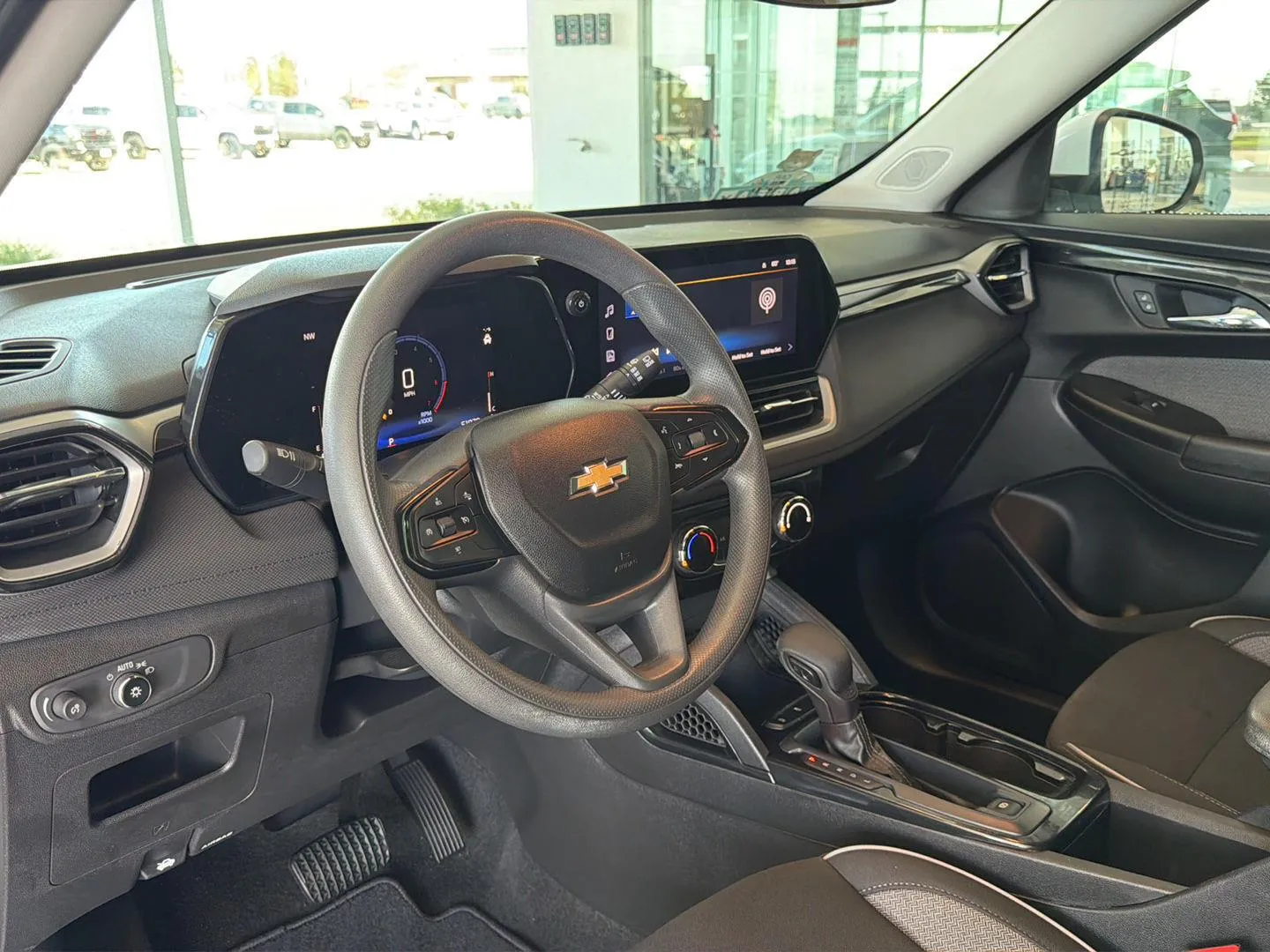 2025 Chevrolet Trailblazer LT photo 13