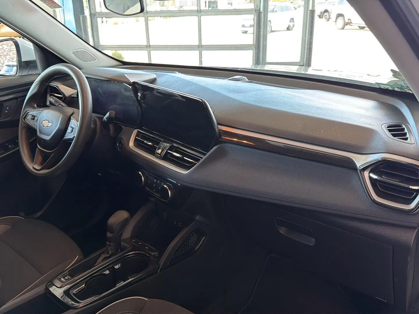 2025 Chevrolet Trailblazer LT photo 14