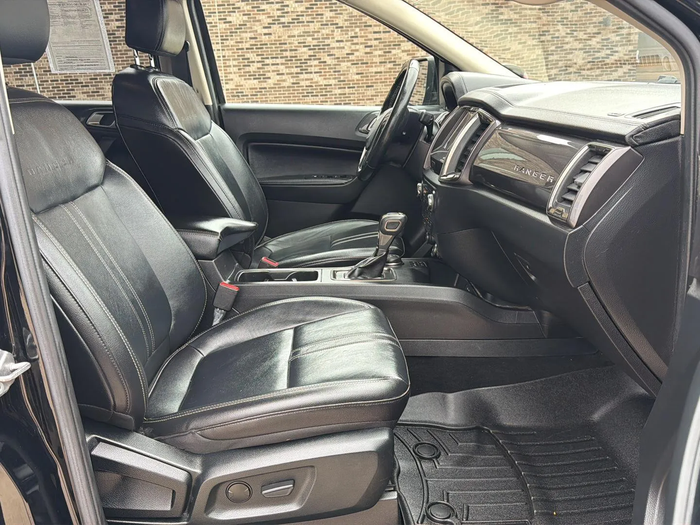 Ford Ranger photo 8