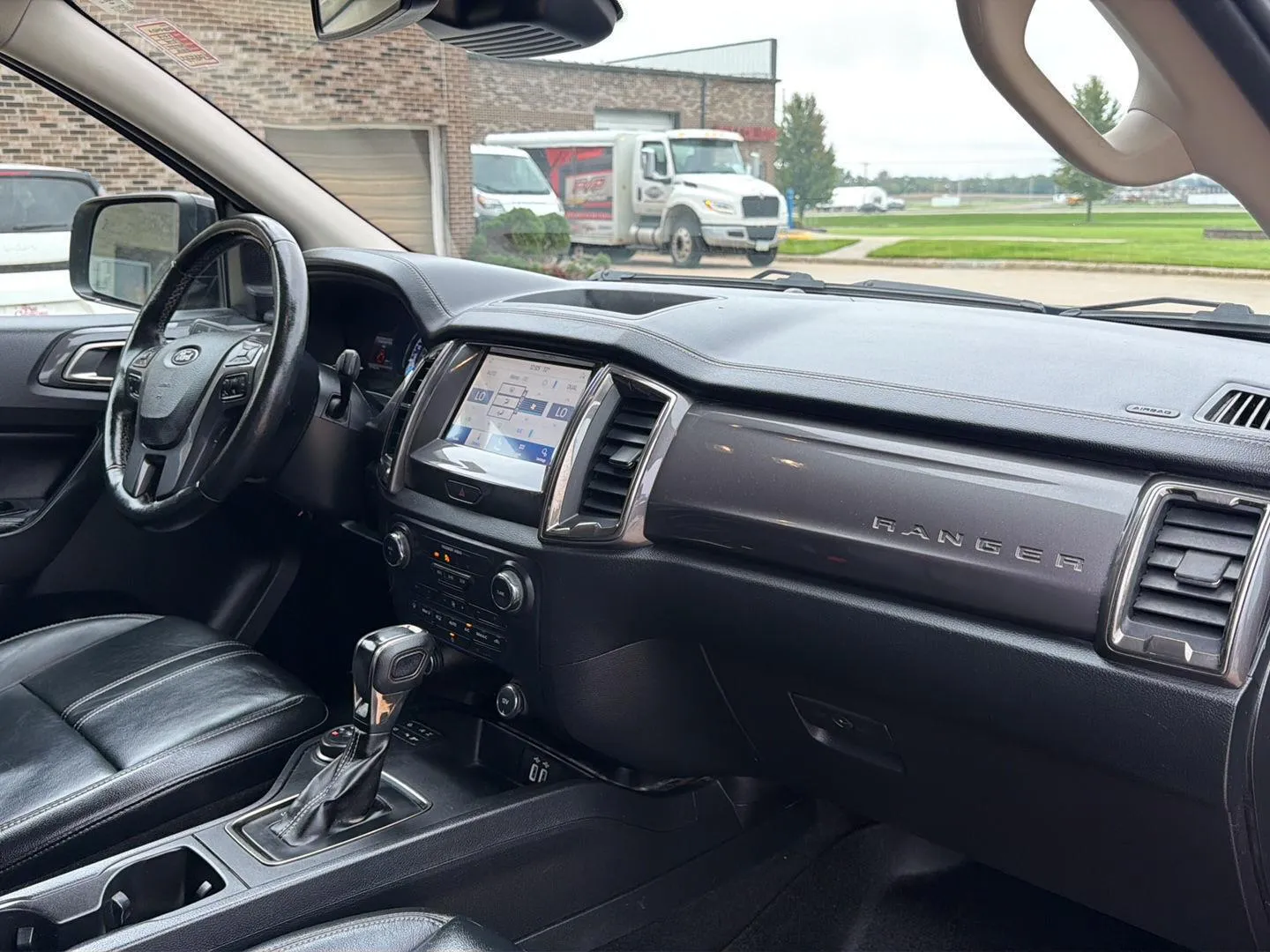 Ford Ranger photo 9