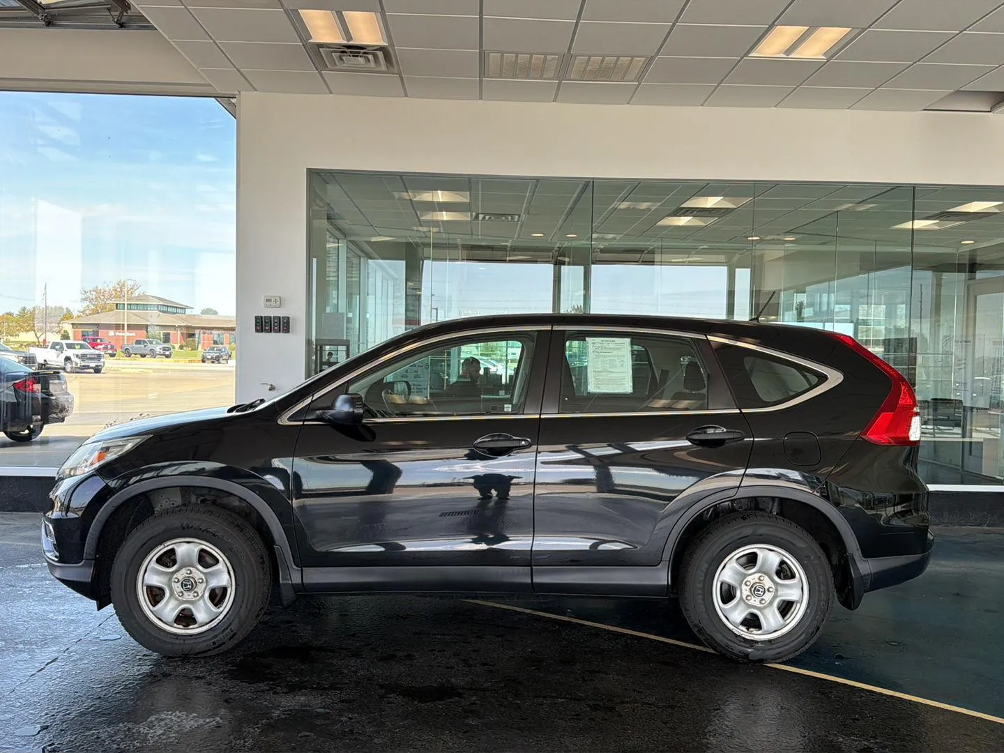 2016 Honda CR-V LX photo 2