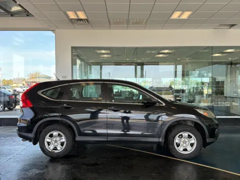 More photos of 2016 Honda CR-V LX at Pat Clemons Inc., IA