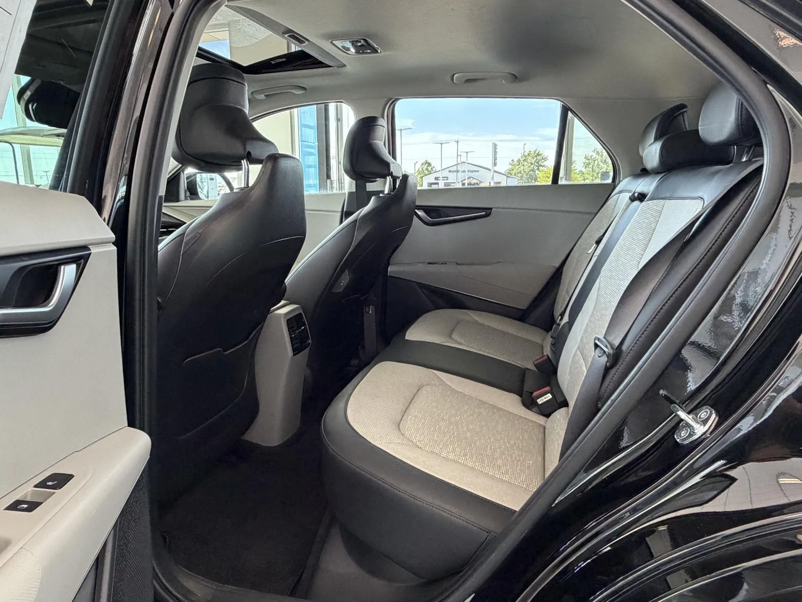 Kia Niro photo 10
