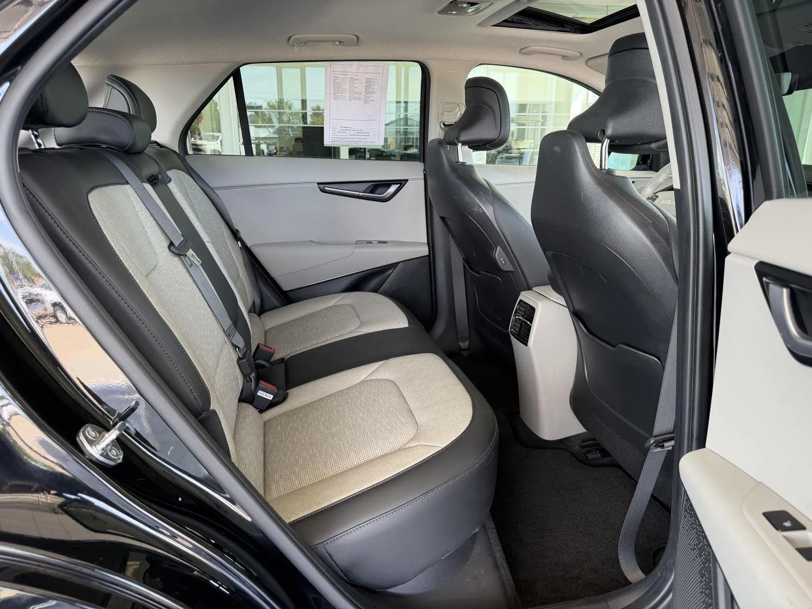 Kia Niro photo 12