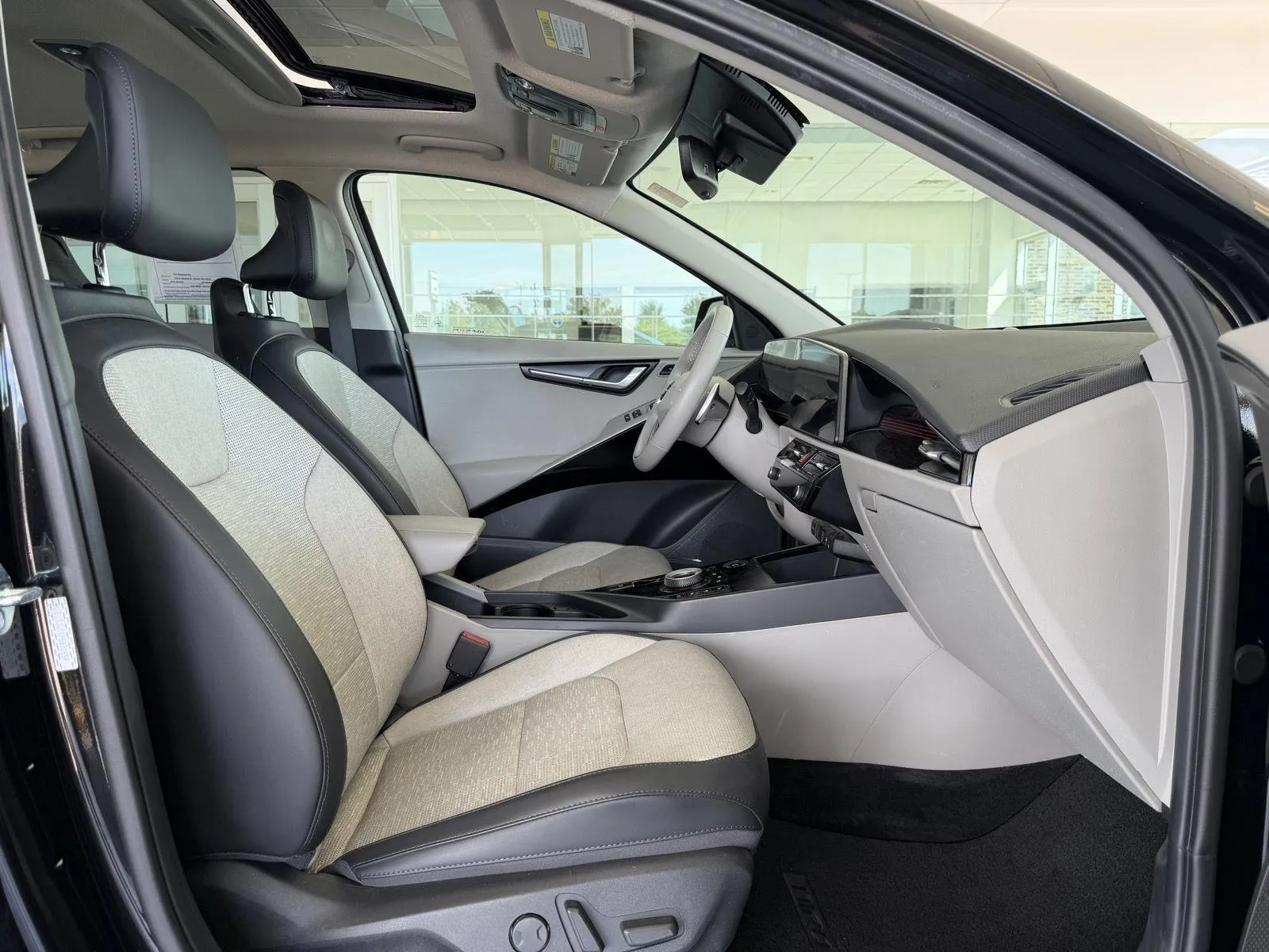 Kia Niro photo 11
