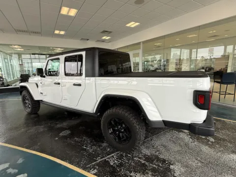 Another view of 2023 Jeep Gladiator Willys for sale in Boone, IA at Pat Clemons Inc.