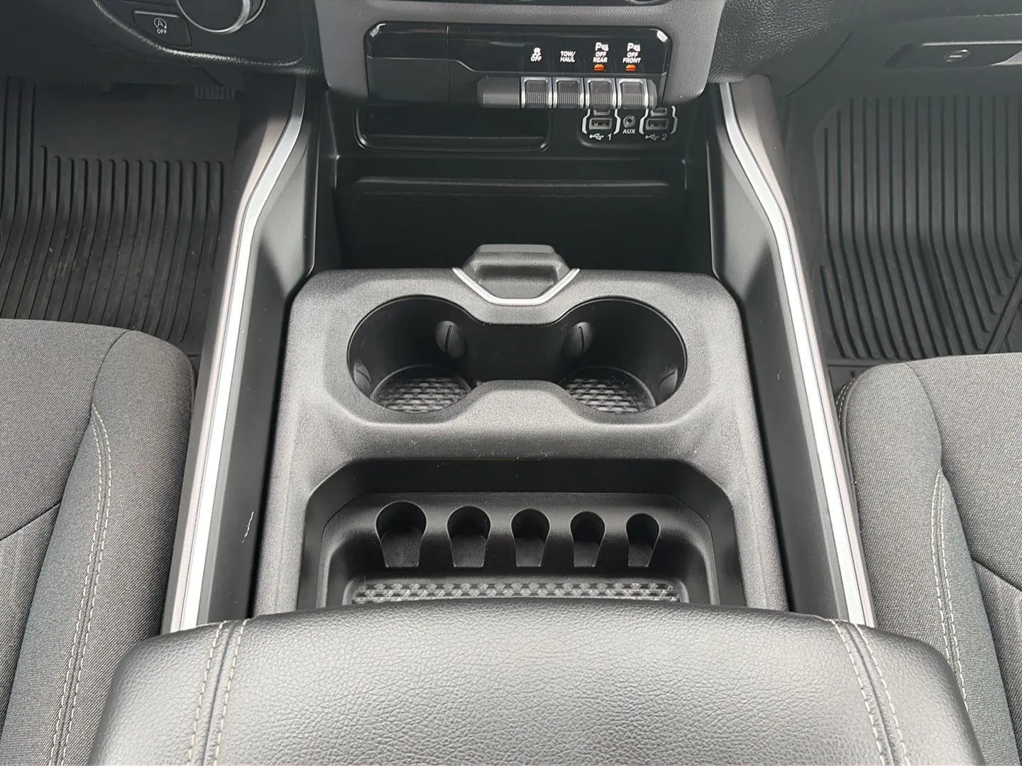 Ram 1500 photo 11