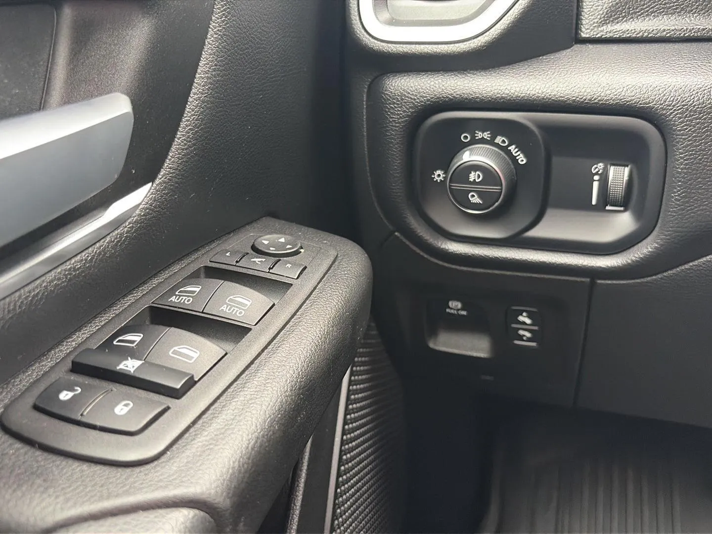 Ram 1500 photo 15