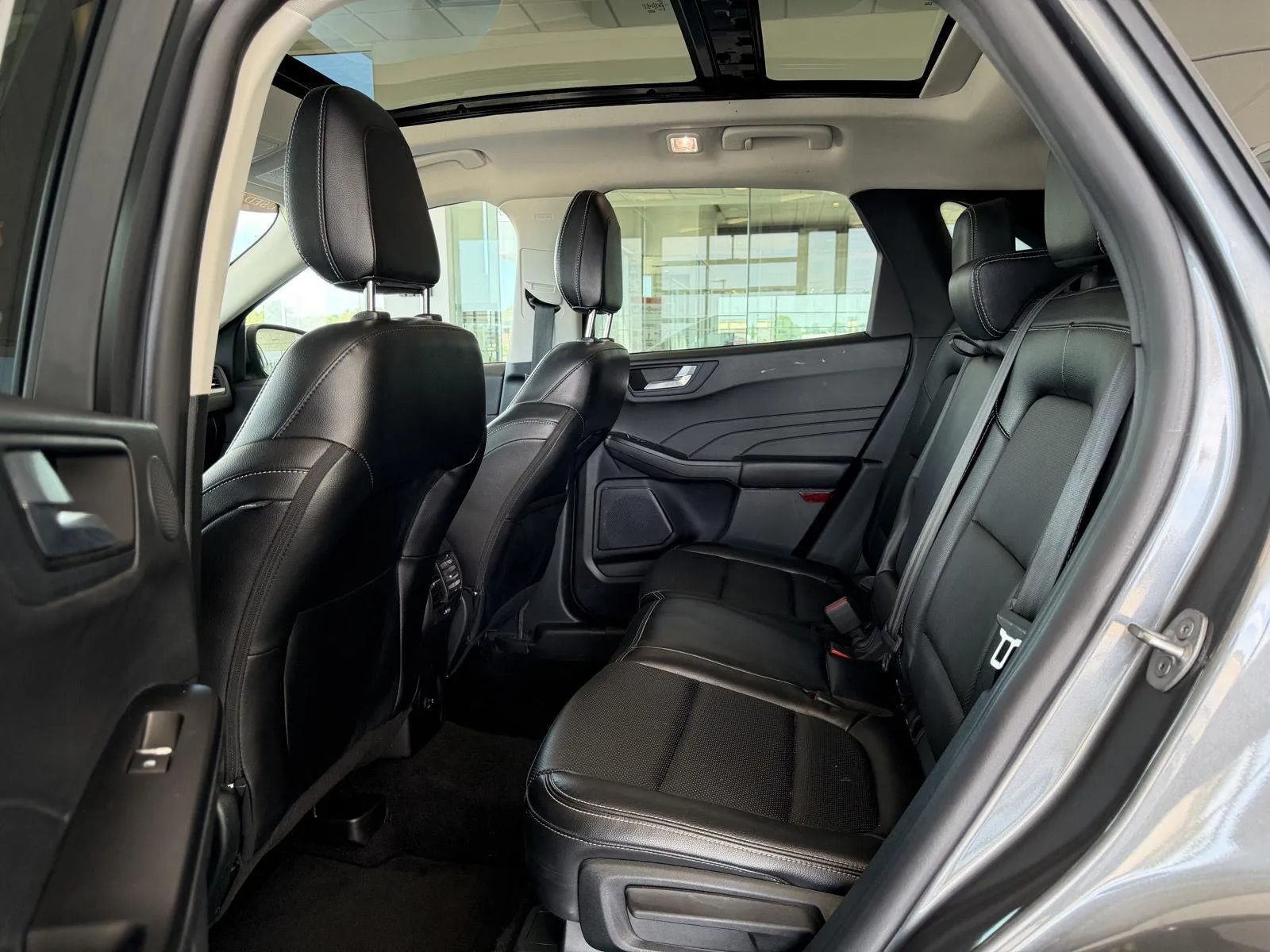 Ford Escape photo 12