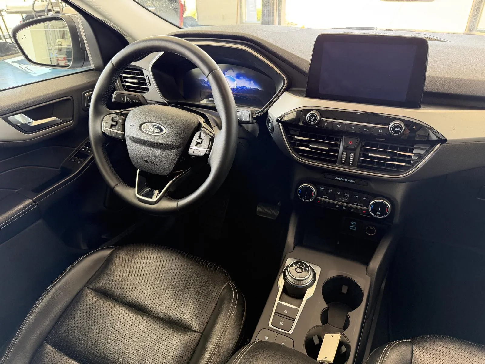 Ford Escape photo 14