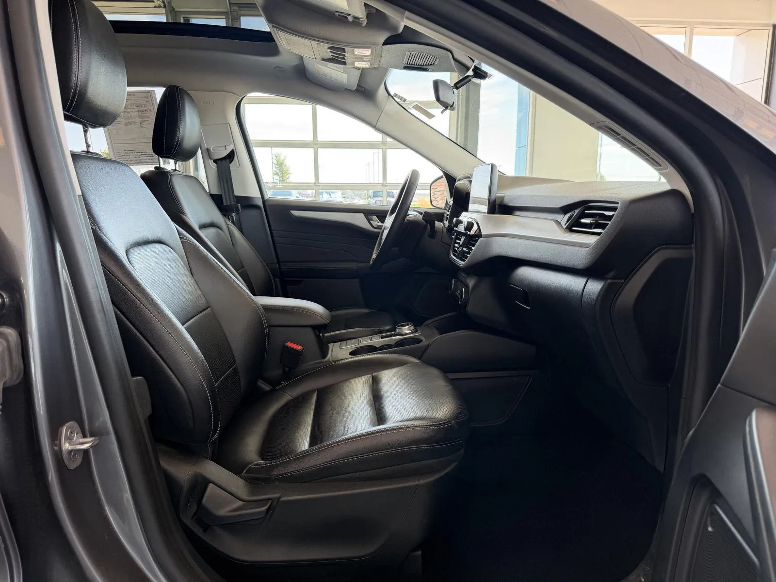 Ford Escape photo 16