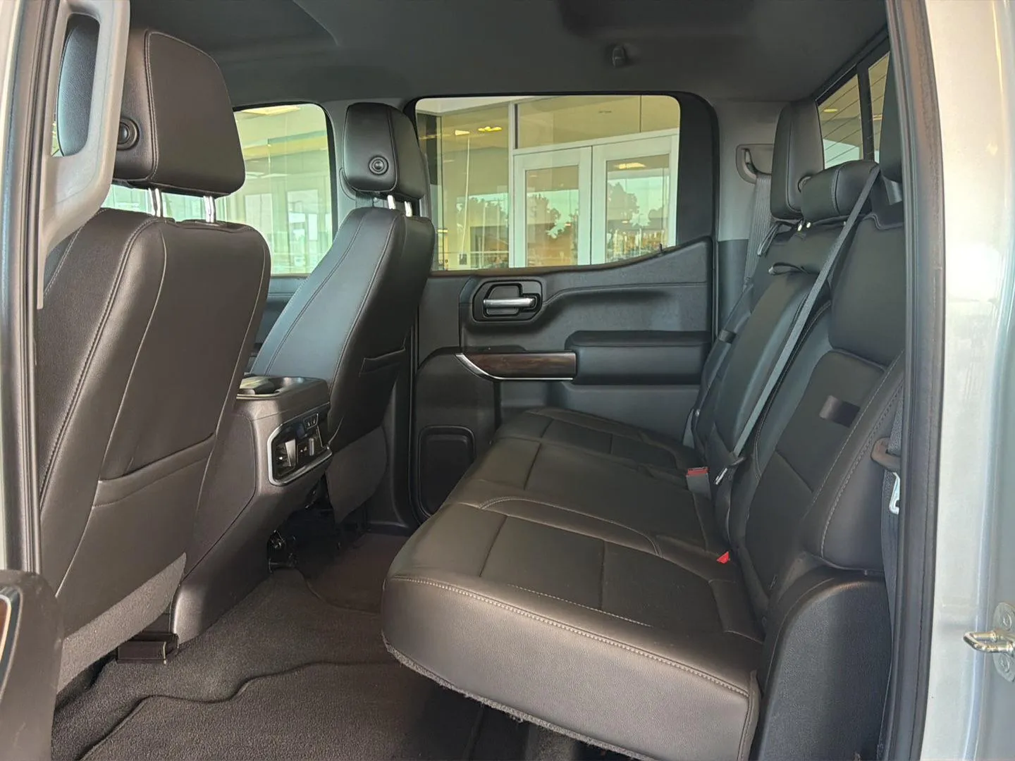 2020 GMC Sierra 1500 SLT photo 13
