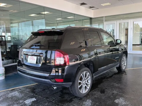 More photos of 2014 Jeep Compass Limited at Pat Clemons Inc., IA