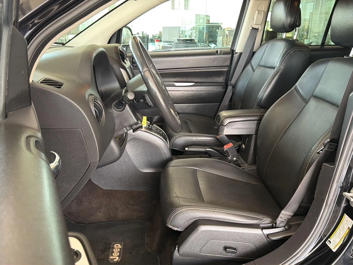 2014 Jeep Compass Limited photo 14