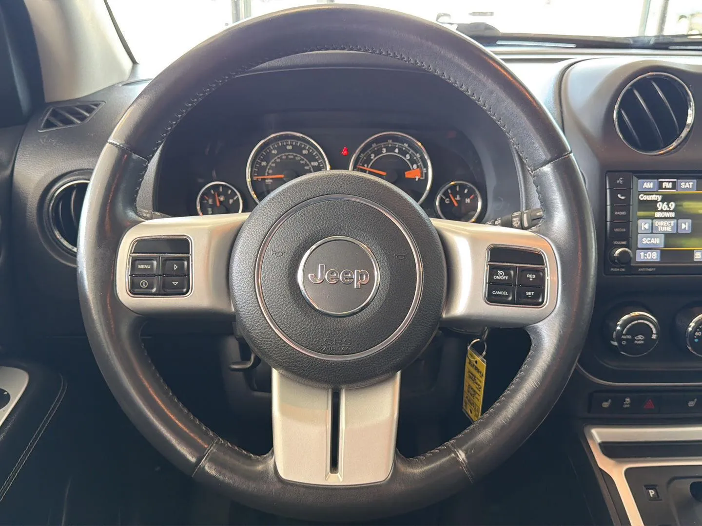 2014 Jeep Compass Limited photo 12