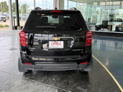More photos of 2016 Chevrolet Equinox LT at Pat Clemons Inc., IA