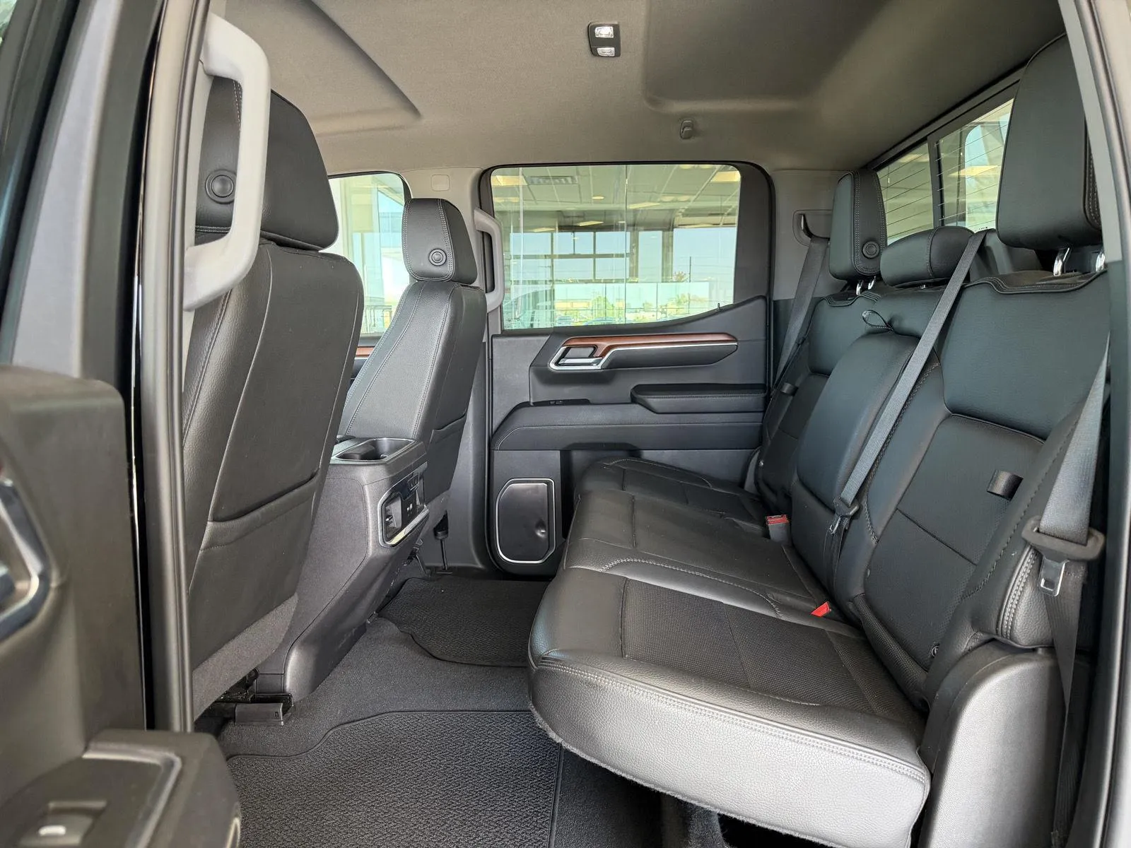 2023 GMC Sierra 1500 Denali photo 8