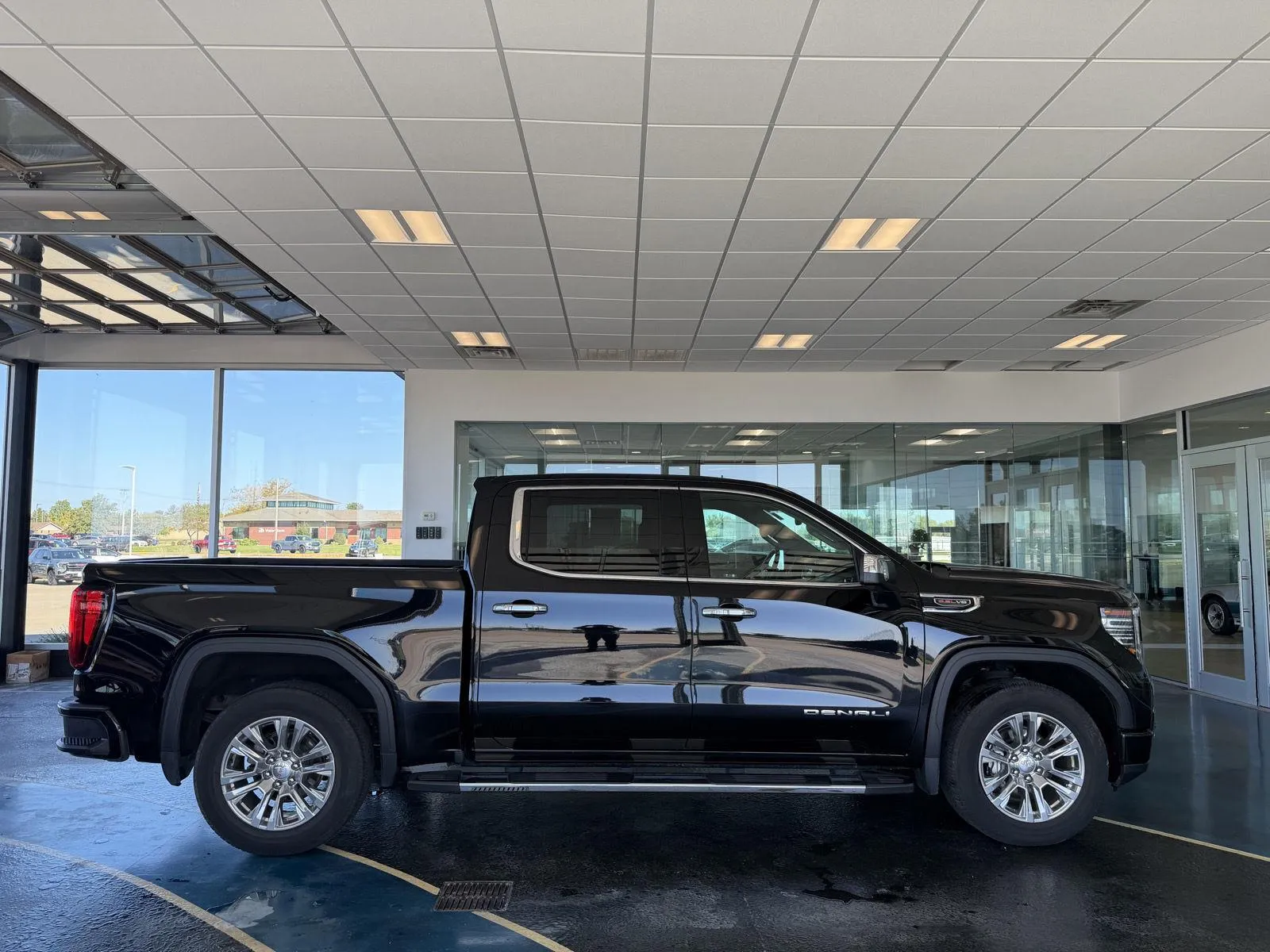 2023 GMC Sierra 1500 Denali photo 10