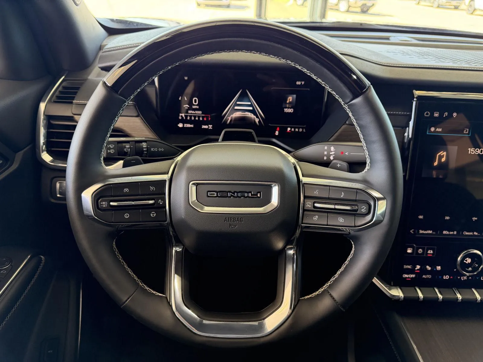 GMC Acadia photo 21
