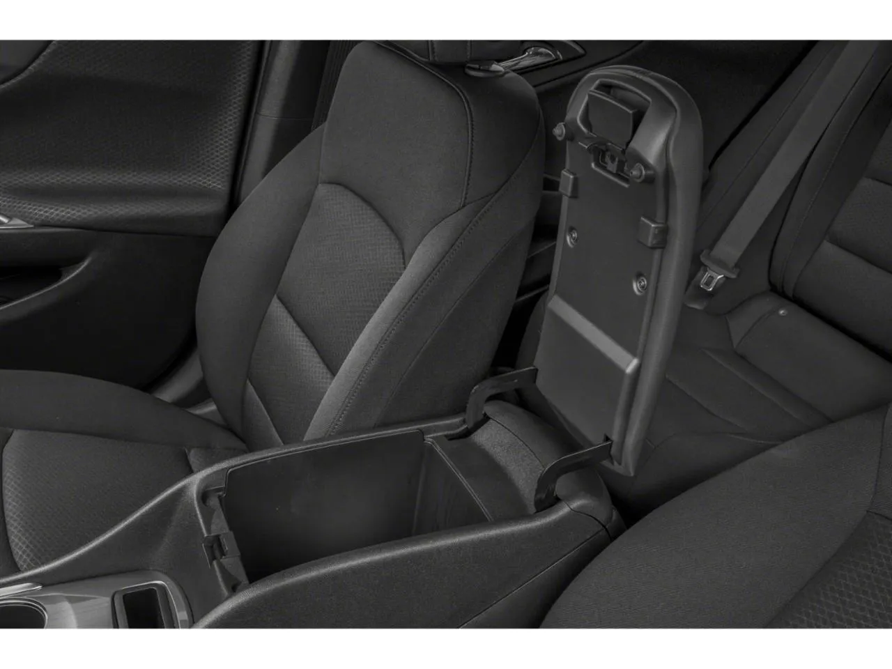 2024 Chevrolet Malibu LT photo 9